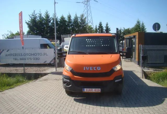 Iveco DAILY 35 C 15 WINDA 750KG 3.5T NA HAKU - Furgão caixa aberta: foto 2 Iveco DAILY 35 C 15 WINDA 750KG 3.5T NA HAKU - Furgão caixa aberta: foto 2