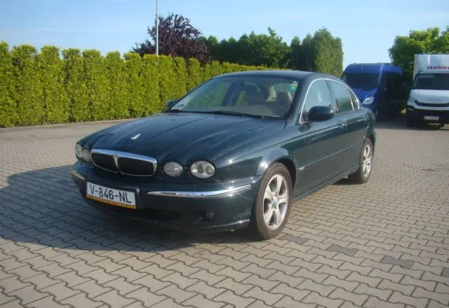 Jaguar X-Type - Sedã: foto 1 Jaguar X-Type - Sedã: foto 1