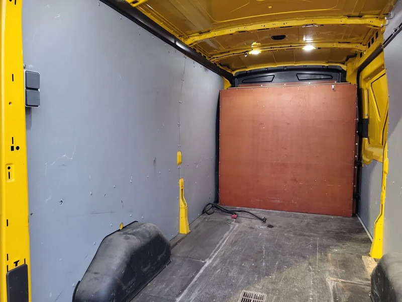 Ford Transit Transit L3H2 - Furgão: foto 4 Ford Transit Transit L3H2 - Furgão: foto 4