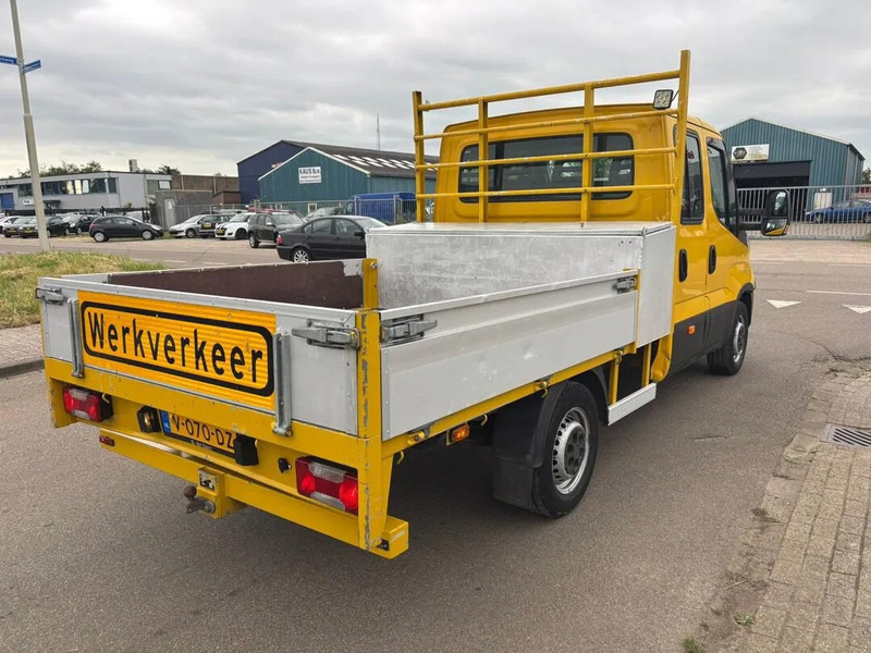 Iveco Daily 35S12 - Furgão caixa aberta: foto 5 Iveco Daily 35S12 - Furgão caixa aberta: foto 5