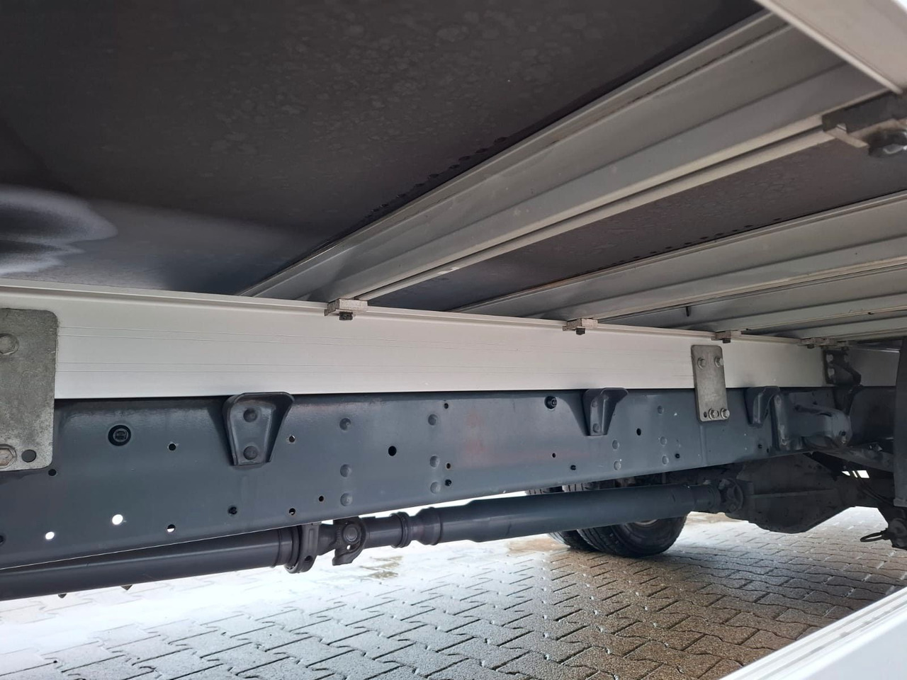 Iveco 72-210A8/P, Klima, Luft, HiMatic, LBW, RFK, - Furgão de toldo: foto 5 Iveco 72-210A8/P, Klima, Luft, HiMatic, LBW, RFK, - Furgão de toldo: foto 5