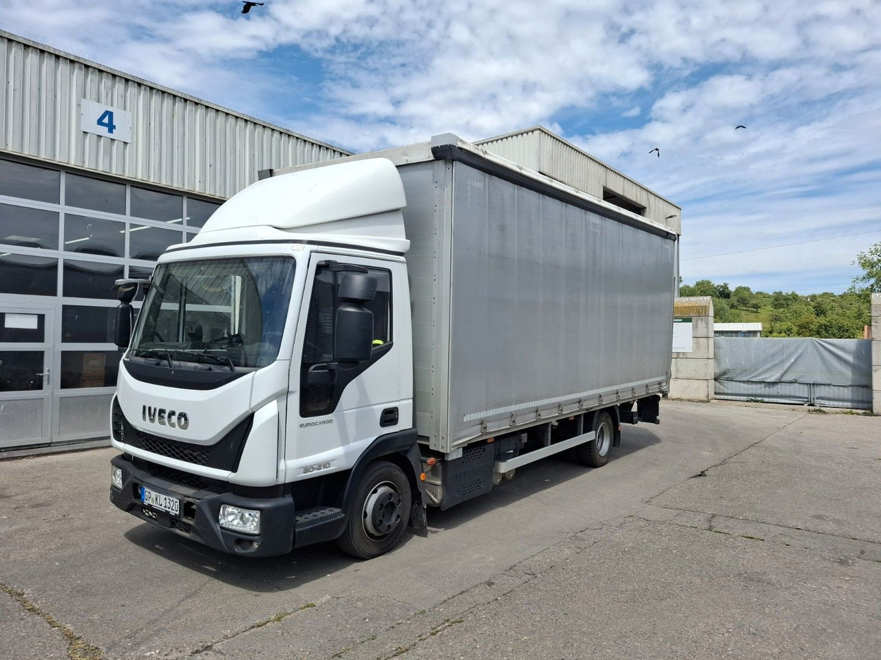 Iveco ML 75-210P/ Klima, Luft, Schiebeverdeck, - Furgão de toldo: foto 1 Iveco ML 75-210P/ Klima, Luft, Schiebeverdeck, - Furgão de toldo: foto 1