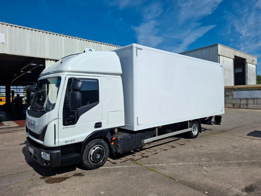 Iveco ML80-210, FFH, Koffer, LBW, Luft, - Carrinha de contentor: foto 2 Iveco ML80-210, FFH, Koffer, LBW, Luft, - Carrinha de contentor: foto 2