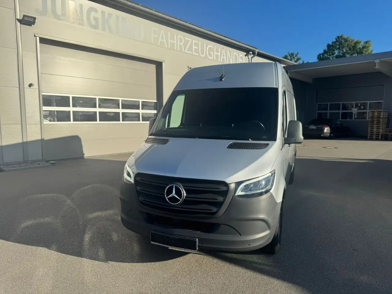 Mercedes-Benz Sprinter 317 CDI Lang Hoch Klima MBUX Silber LED - Furgão: foto 3 Mercedes-Benz Sprinter 317 CDI Lang Hoch Klima MBUX Silber LED - Furgão: foto 3