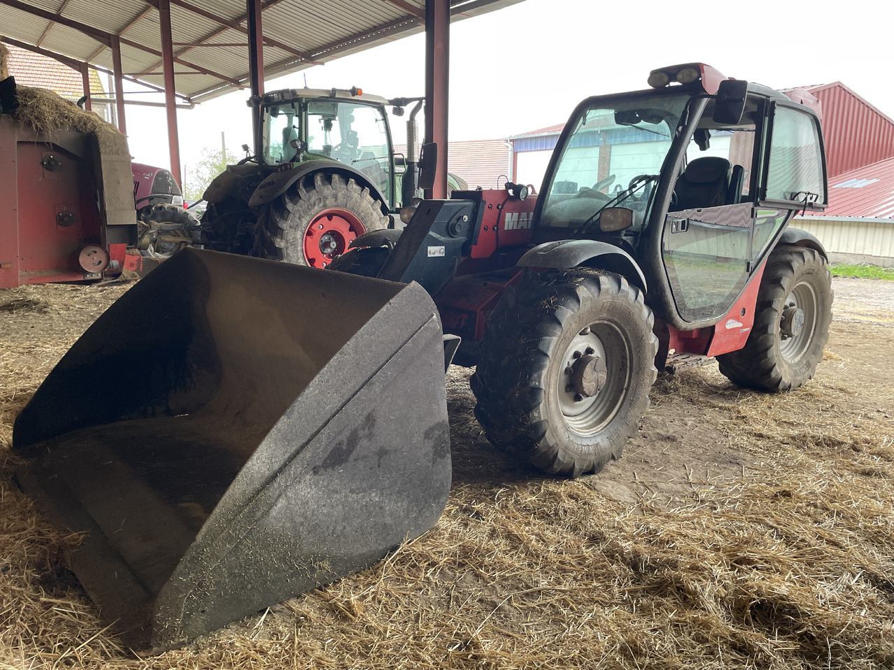 MANITOU MLT 634-120 - Empilhador telescópico: foto 4 MANITOU MLT 634-120 - Empilhador telescópico: foto 4