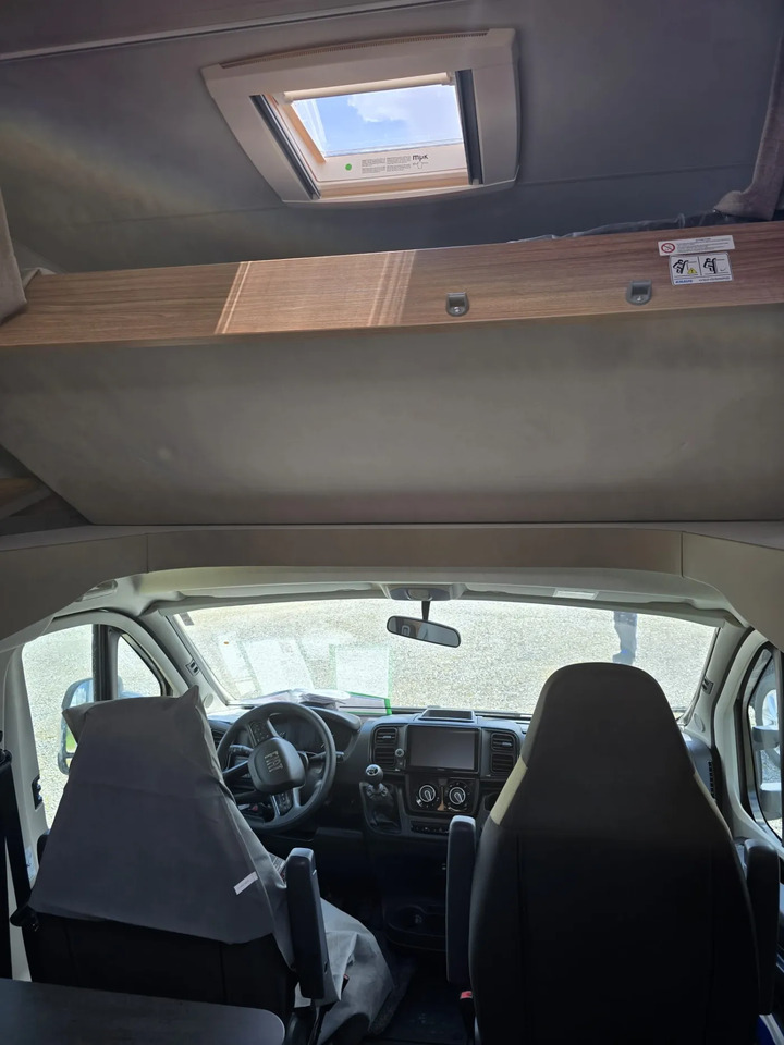 Weinsberg CaraHome 550 MG Aufbauklima., Markise, AHK - Autocaravana capucine: foto 5 Weinsberg CaraHome 550 MG Aufbauklima., Markise, AHK - Autocaravana capucine: foto 5