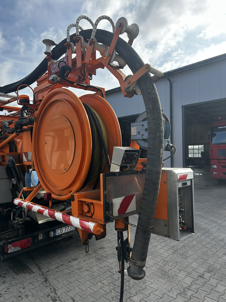 MAN TGM 15.240 - Caminhão limpa fossa: foto 5 MAN TGM 15.240 - Caminhão limpa fossa: foto 5