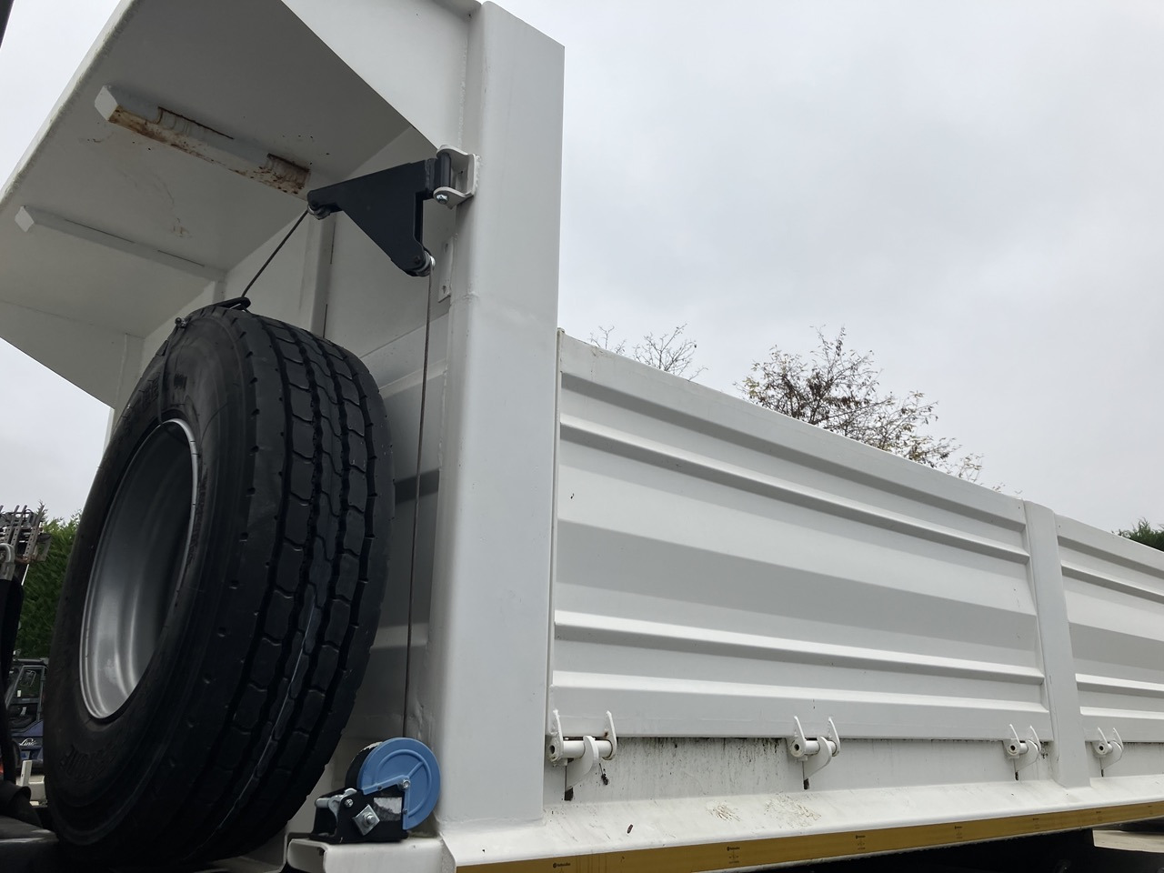 10m3 - Carroçaria para caminhões basculantes: foto 4 10m3 - Carroçaria para caminhões basculantes: foto 4