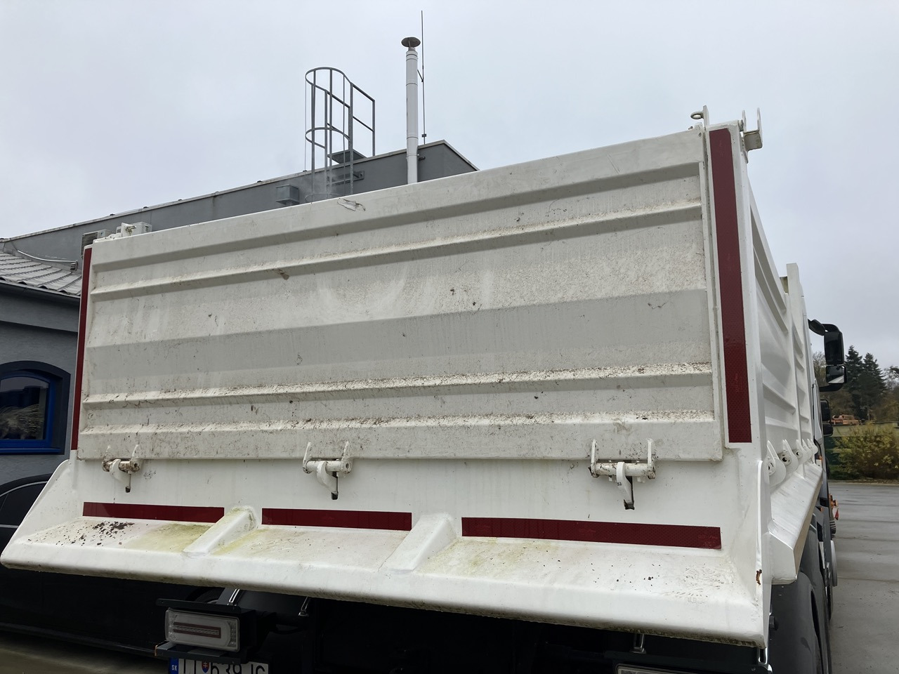 10m3 - Carroçaria para caminhões basculantes: foto 3 10m3 - Carroçaria para caminhões basculantes: foto 3