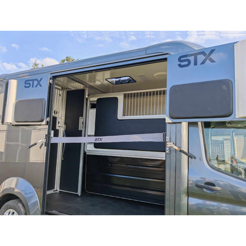 STX Ford Transit by Stephex - Caminhão para transporte de cavalos: foto 5 STX Ford Transit by Stephex - Caminhão para transporte de cavalos: foto 5
