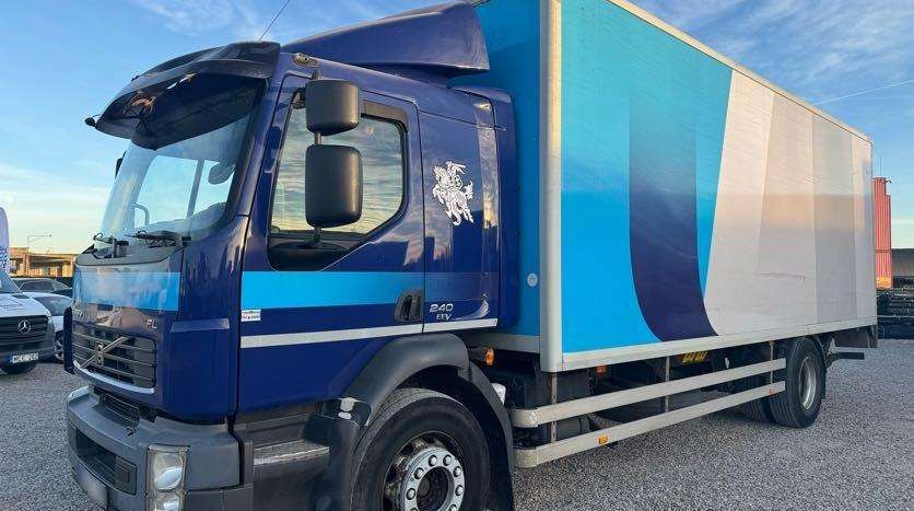 Volvo FL 240 - Caminhão frigorífico: foto 1 Volvo FL 240 - Caminhão frigorífico: foto 1