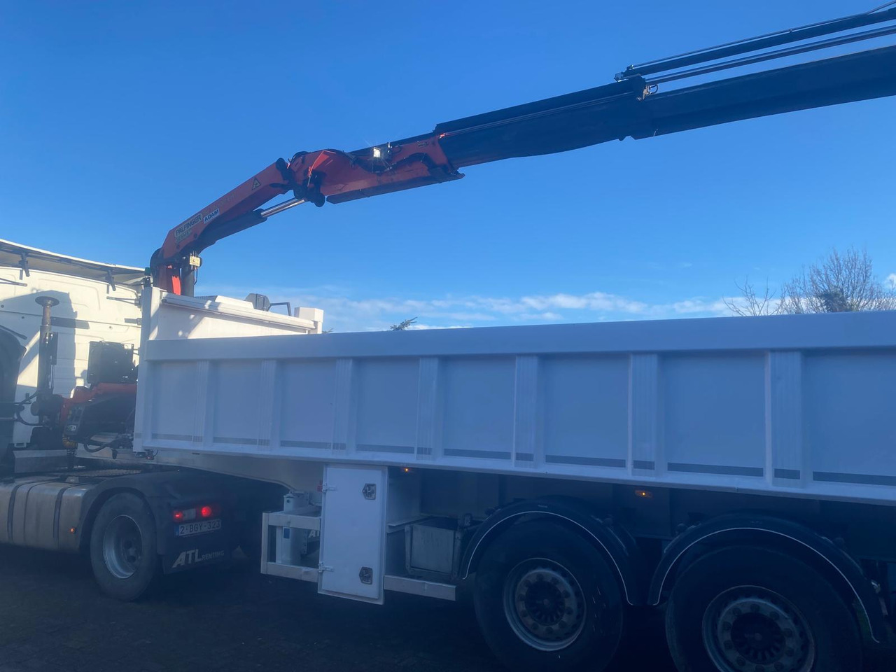 RENAULT T460 - Caminhão basculante: foto 2 RENAULT T460 - Caminhão basculante: foto 2