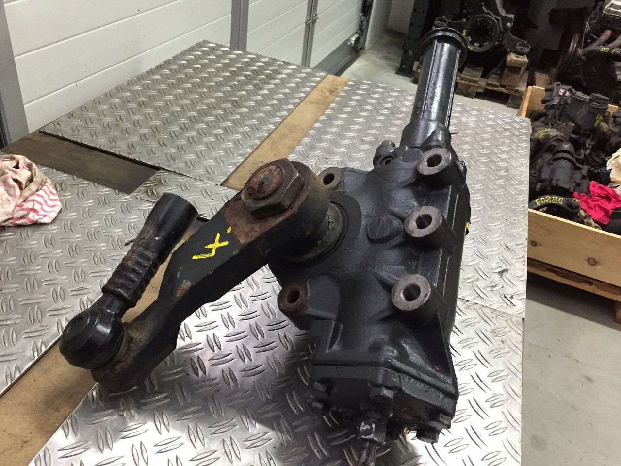 Gebrauchtes Lenkgetriebe MAN TGX 26.480 XXL, Artikel - Nr.: 81.46200 - 6541 - Caixa de direção de Caminhão: foto 5 Gebrauchtes Lenkgetriebe MAN TGX 26.480 XXL, Artikel - Nr.: 81.46200 - 6541 - Caixa de direção de Caminhão: foto 5