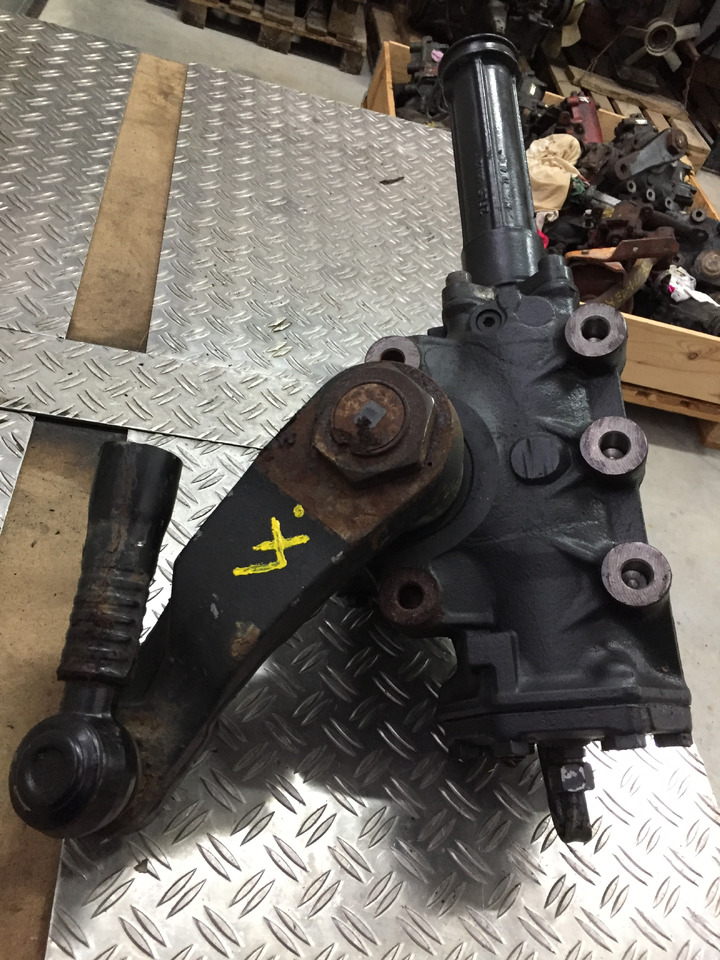 Gebrauchtes Lenkgetriebe MAN TGX 26.480 XXL, Artikel - Nr.: 81.46200 - 6541 - Caixa de direção de Caminhão: foto 2 Gebrauchtes Lenkgetriebe MAN TGX 26.480 XXL, Artikel - Nr.: 81.46200 - 6541 - Caixa de direção de Caminhão: foto 2