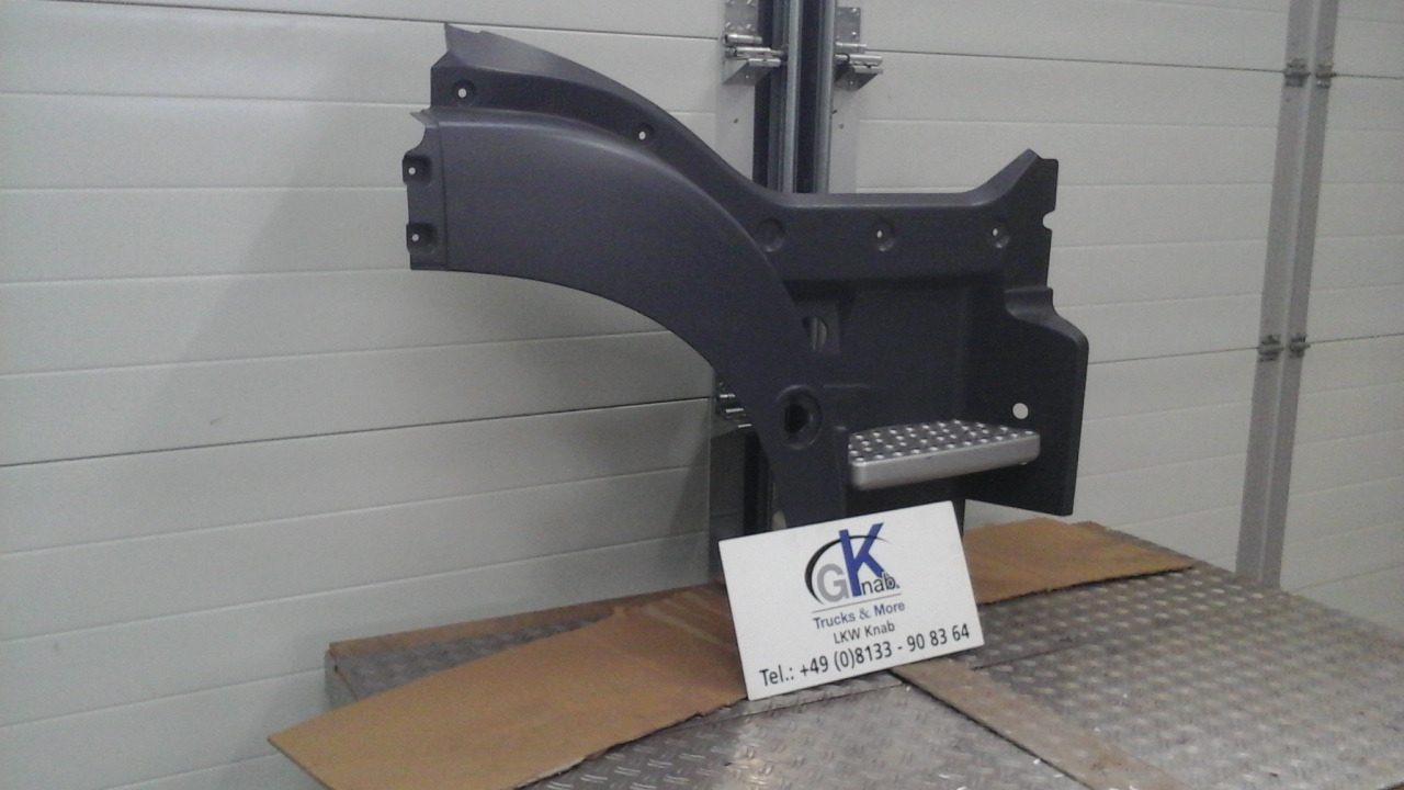 Neuwertiger MAN TGM / TG3 Einstiegkotflügel kurz, komplett, rechts Artikel - Nr.: 81.61520 - 0210 - Para-lama de Caminhão: foto 3 Neuwertiger MAN TGM / TG3 Einstiegkotflügel kurz, komplett, rechts Artikel - Nr.: 81.61520 - 0210 - Para-lama de Caminhão: foto 3