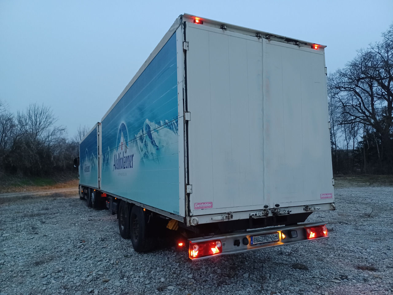 Tandem Getränke Anhänger Geidobler, TYP : TD GAL 18 - Reboque transporte de bebidas: foto 2 Tandem Getränke Anhänger Geidobler, TYP : TD GAL 18 - Reboque transporte de bebidas: foto 2