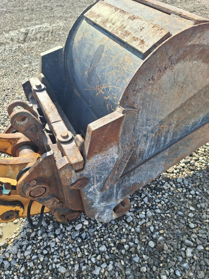 HYUNDAI 130 - Escavadora de rastos: foto 2 HYUNDAI 130 - Escavadora de rastos: foto 2