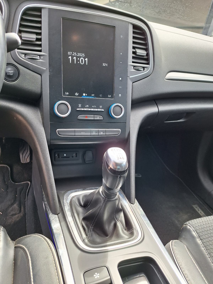 Renault Megane Blue dCi 95, zamjena - Sedã: foto 4 Renault Megane Blue dCi 95, zamjena - Sedã: foto 4