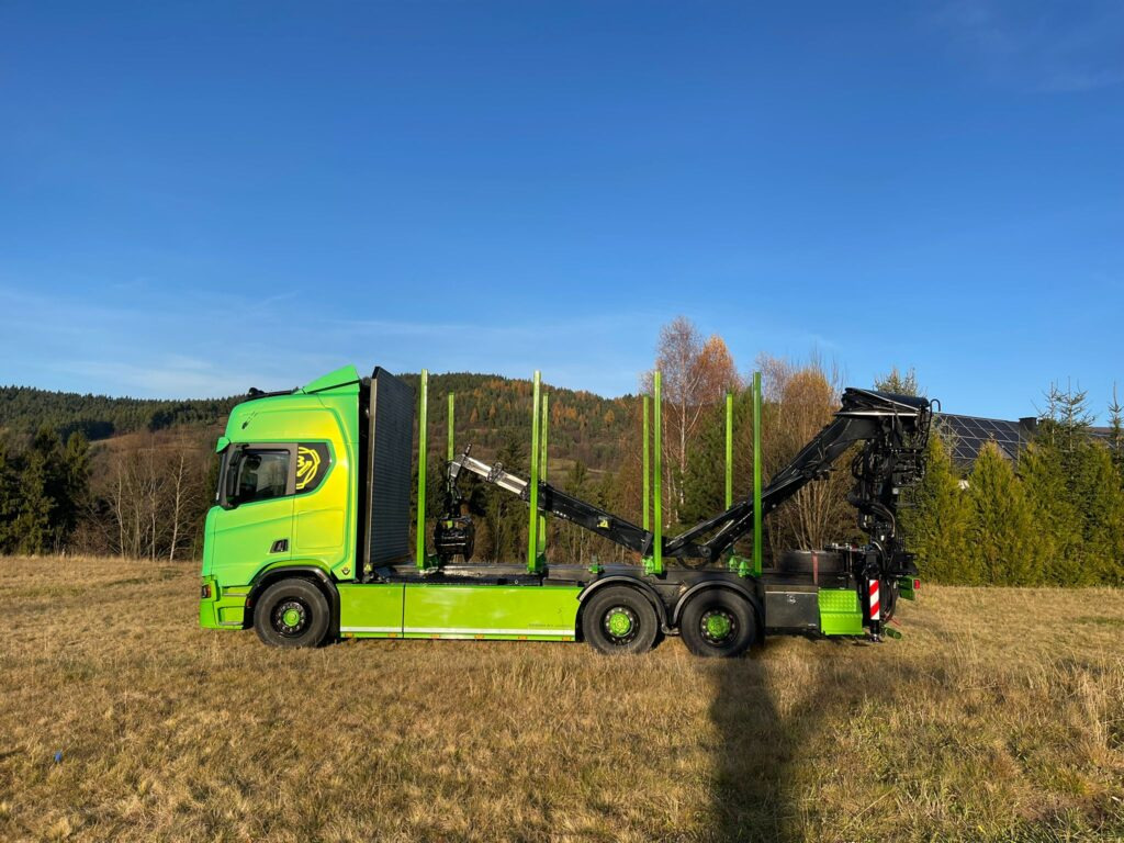 SCANIA 650 „BANDZIOR” - Caminhão florestal, Caminhão grua: foto 5 SCANIA 650 „BANDZIOR” - Caminhão florestal, Caminhão grua: foto 5