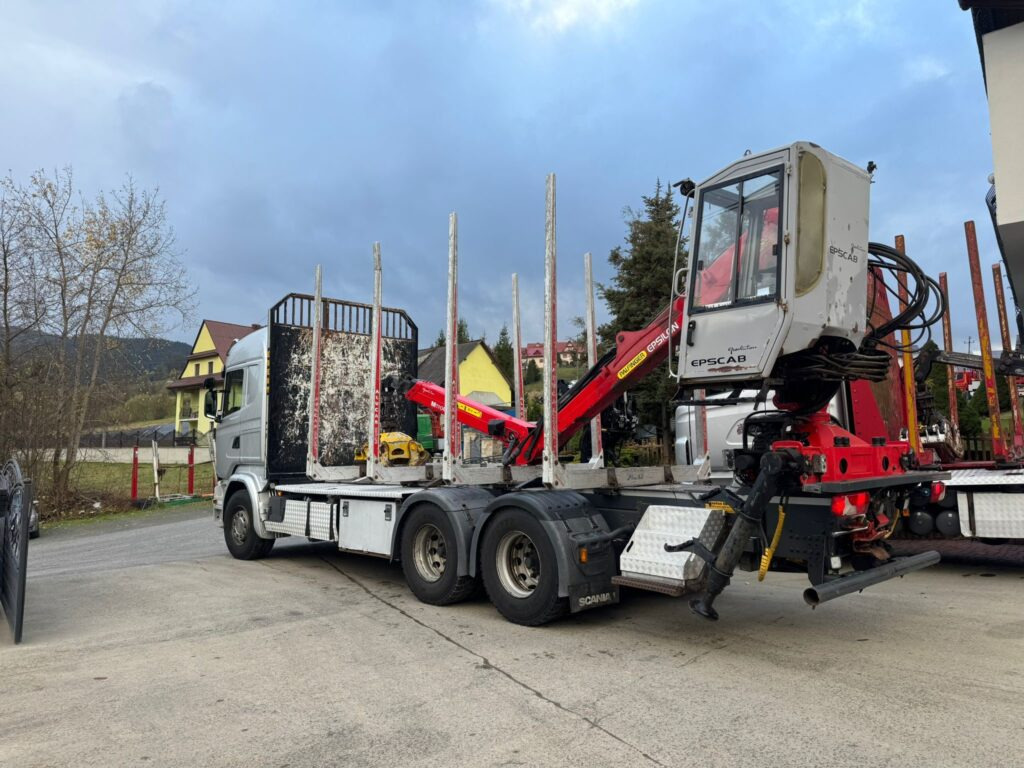 SCANIA R580 - Caminhão florestal, Caminhão grua: foto 4 SCANIA R580 - Caminhão florestal, Caminhão grua: foto 4