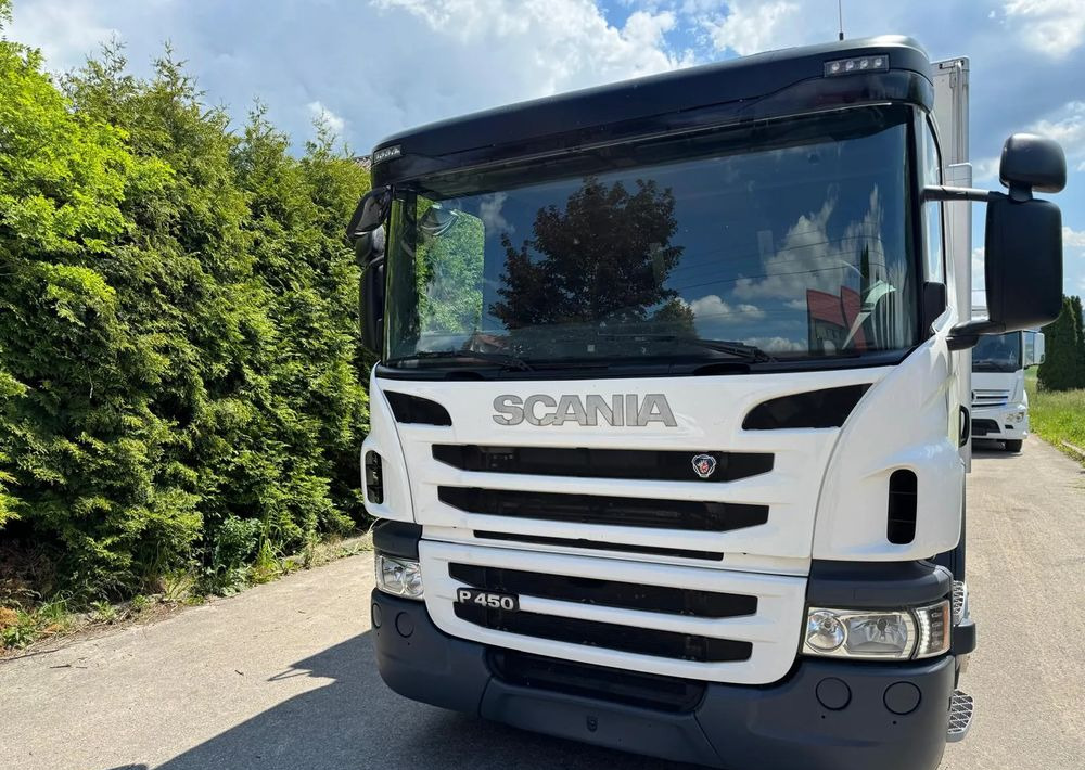Scania Scania P 450 / CHŁODNIA + WINDA / 23 PALETY / EURO6 / OŚ SKRĘTNA / CARRIER/ ASO - Caminhão frigorífico: foto 2 Scania Scania P 450 / CHŁODNIA + WINDA / 23 PALETY / EURO6 / OŚ SKRĘTNA / CARRIER/ ASO - Caminhão frigorífico: foto 2