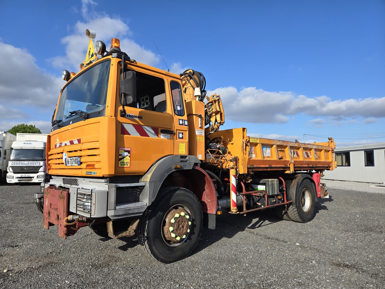 Renault G250 4x4 - Caminhão basculante, Caminhão grua: foto 2 Renault G250 4x4 - Caminhão basculante, Caminhão grua: foto 2