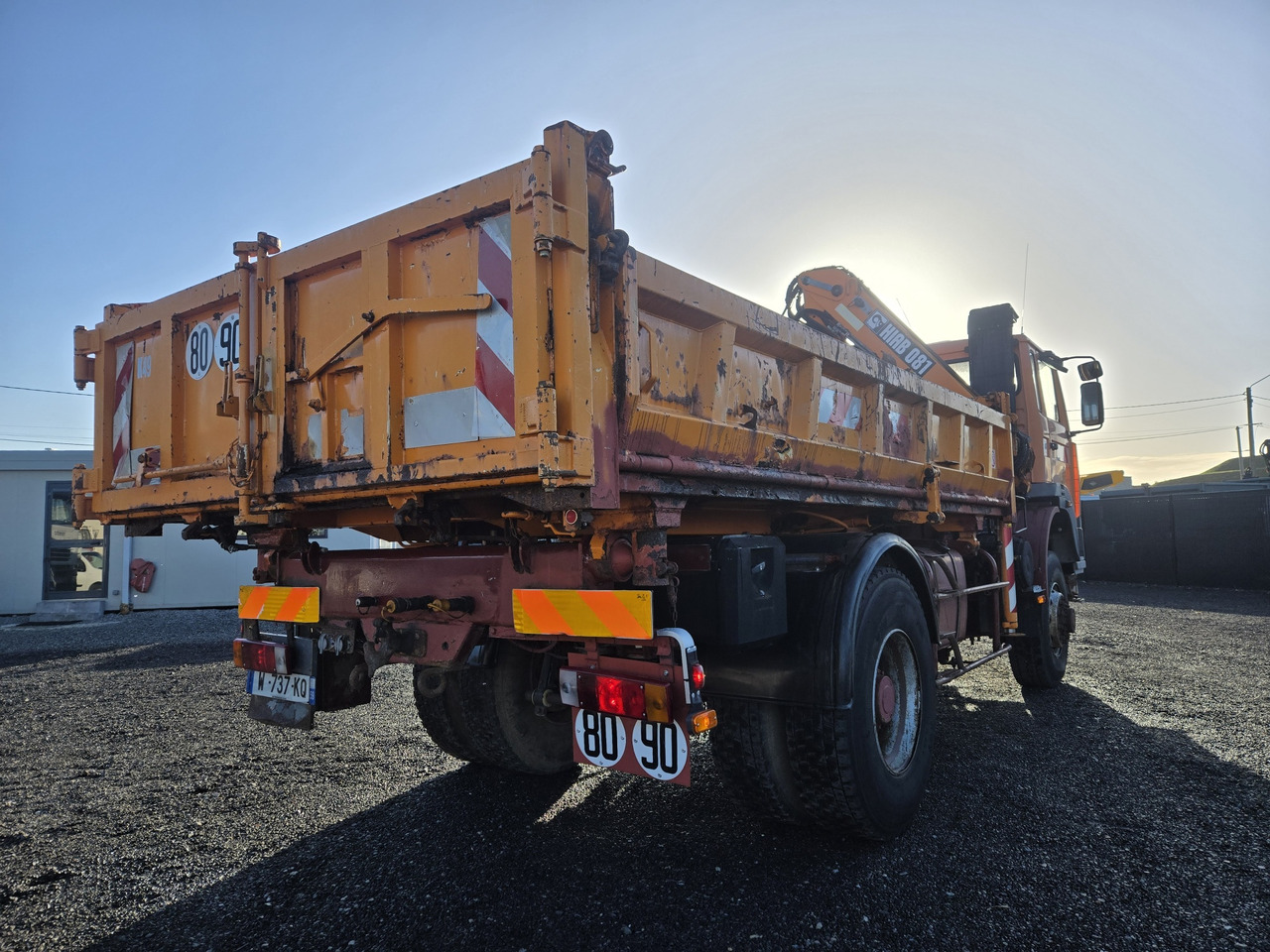 Renault G300 / 4x4 - Caminhão basculante, Caminhão grua: foto 4 Renault G300 / 4x4 - Caminhão basculante, Caminhão grua: foto 4