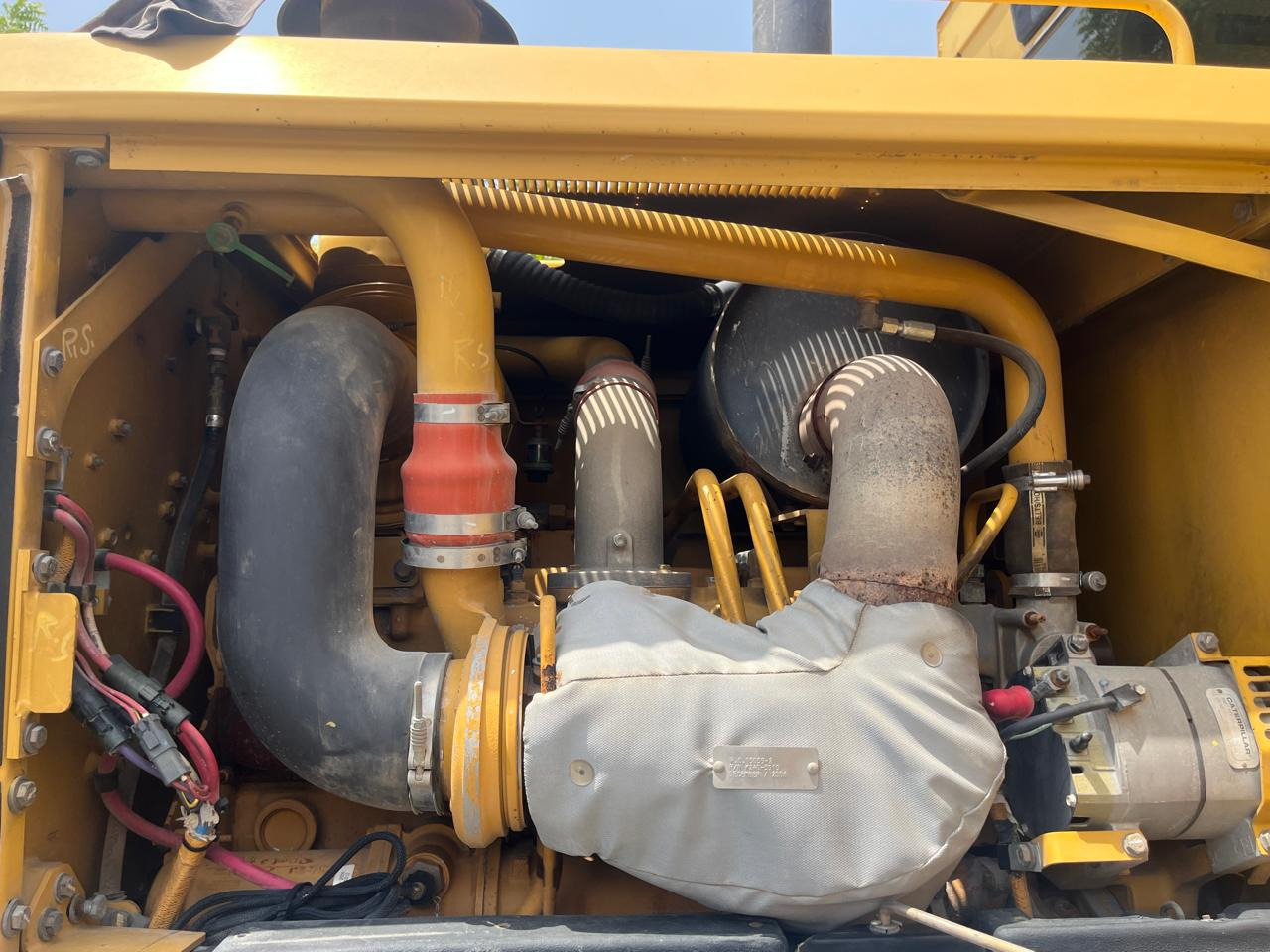 CATERPILLAR 140H - Motoniveladora: foto 5 CATERPILLAR 140H - Motoniveladora: foto 5