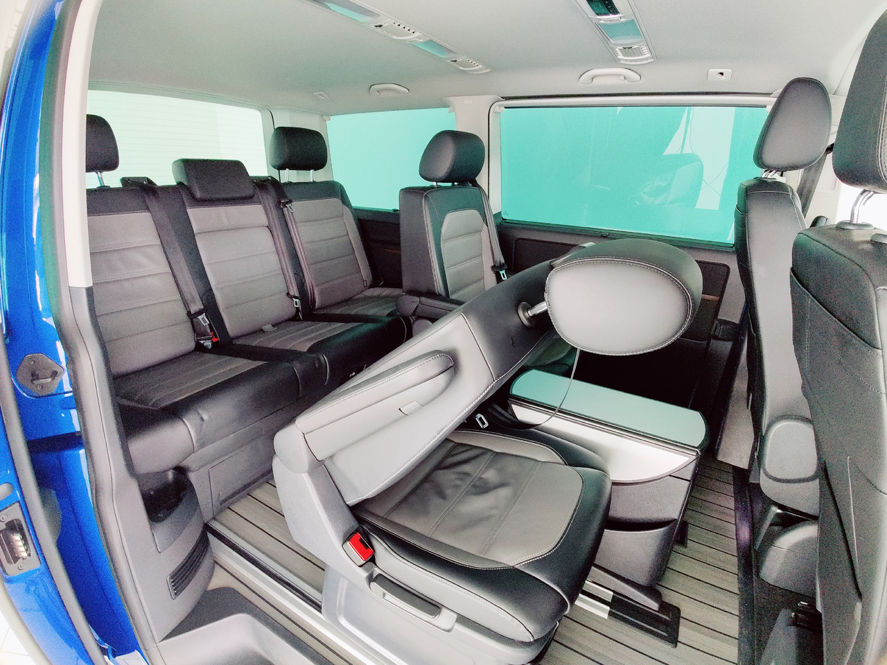 Locação de Volkswagen T6.1 Multivan Cruise*DAB+*Rükam*Standheizung*AHK  Cruise FWD Volkswagen T6.1 Multivan Cruise*DAB+*Rükam*Standheizung*AHK  Cruise FWD: foto 14