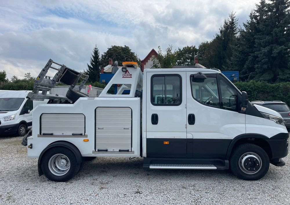 Iveco Daily 70C18 Hi-Matic Pomoc drogowa Holownik 2019r - Caminhão reboque: foto 4 Iveco Daily 70C18 Hi-Matic Pomoc drogowa Holownik 2019r - Caminhão reboque: foto 4