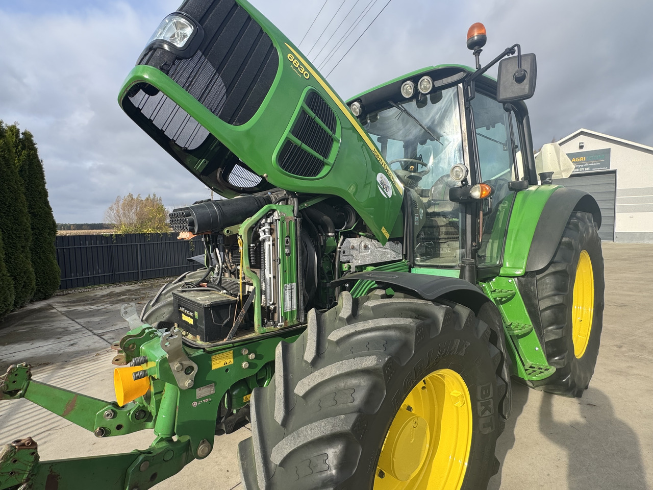 John Deere 6830 Premium - Trator: foto 5 John Deere 6830 Premium - Trator: foto 5