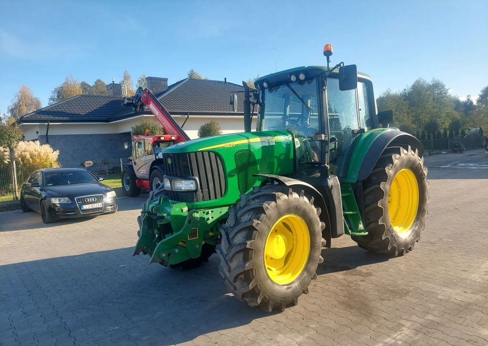 John Deere 6820 - Trator: foto 1 John Deere 6820 - Trator: foto 1