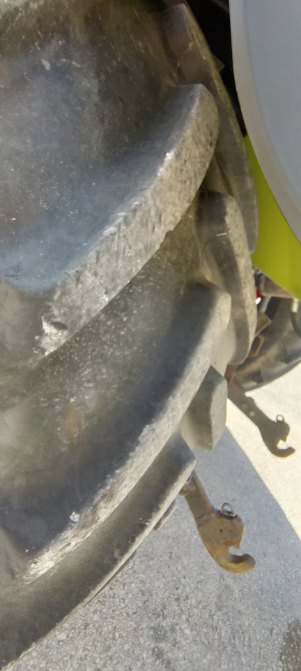 CLAAS AXOS 340 - Trator: foto 4 CLAAS AXOS 340 - Trator: foto 4