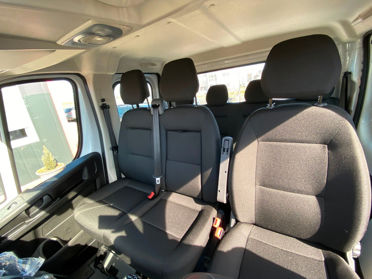 Peugeot BOXER CHDC L4 HEAVY PRITSCHE - Furgão caixa aberta, Carrinha cabine dupla: foto 4 Peugeot BOXER CHDC L4 HEAVY PRITSCHE - Furgão caixa aberta, Carrinha cabine dupla: foto 4