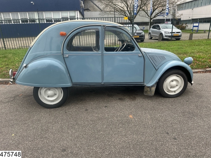 Citroën ? 2CV - Automóvel: foto 4 Citroën ? 2CV - Automóvel: foto 4