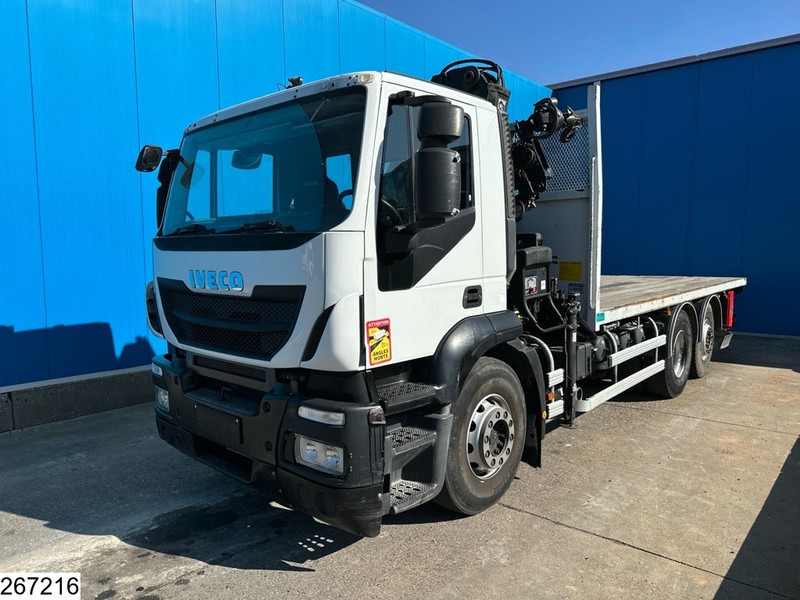 Iveco Stralis 310 6x2, EURO 5 EEV, HIAB, Remote, Steerling axle - Camião de caixa aberta/ Plataforma, Caminhão grua: foto 4 Iveco Stralis 310 6x2, EURO 5 EEV, HIAB, Remote, Steerling axle - Camião de caixa aberta/ Plataforma, Caminhão grua: foto 4