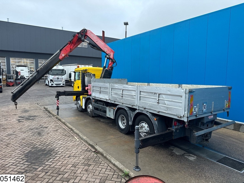 MAN TGA 35 400 8x2, Handgeschakeld, Fassi, Remote - Camião de caixa aberta/ Plataforma, Caminhão grua: foto 4 MAN TGA 35 400 8x2, Handgeschakeld, Fassi, Remote - Camião de caixa aberta/ Plataforma, Caminhão grua: foto 4