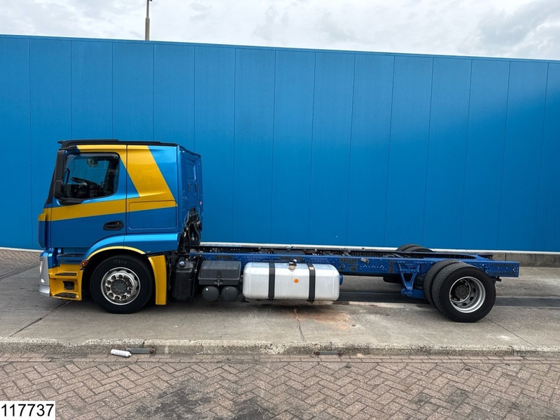 Caminhão chassi Mercedes-Benz Actros 1843 EURO 6, Hydrauliek: foto 11 Caminhão chassi Mercedes-Benz Actros 1843 EURO 6, Hydrauliek: foto 11