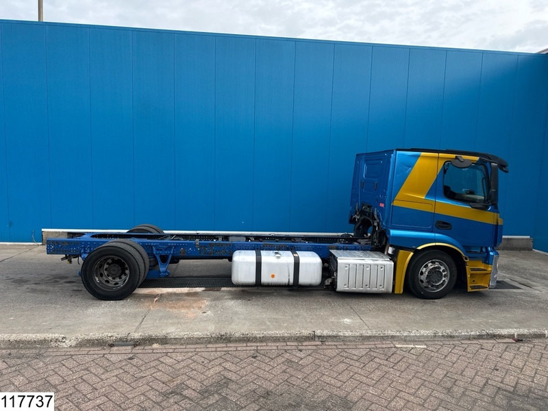 Caminhão chassi Mercedes-Benz Actros 1843 EURO 6, Hydrauliek: foto 10 Caminhão chassi Mercedes-Benz Actros 1843 EURO 6, Hydrauliek: foto 10