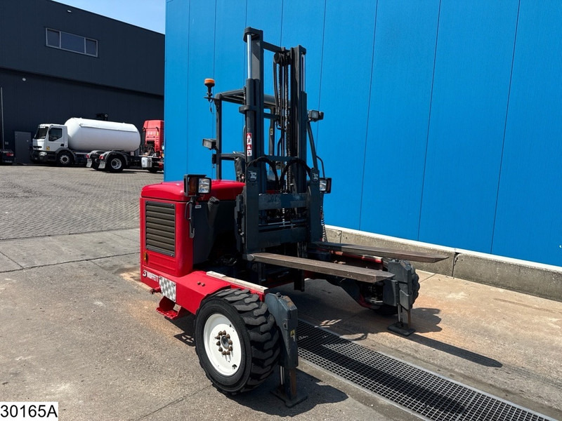 Moffett M5 20.4 1889 Hr, 26.1 kW - Empilhadeira a diesel: foto 5 Moffett M5 20.4 1889 Hr, 26.1 kW - Empilhadeira a diesel: foto 5