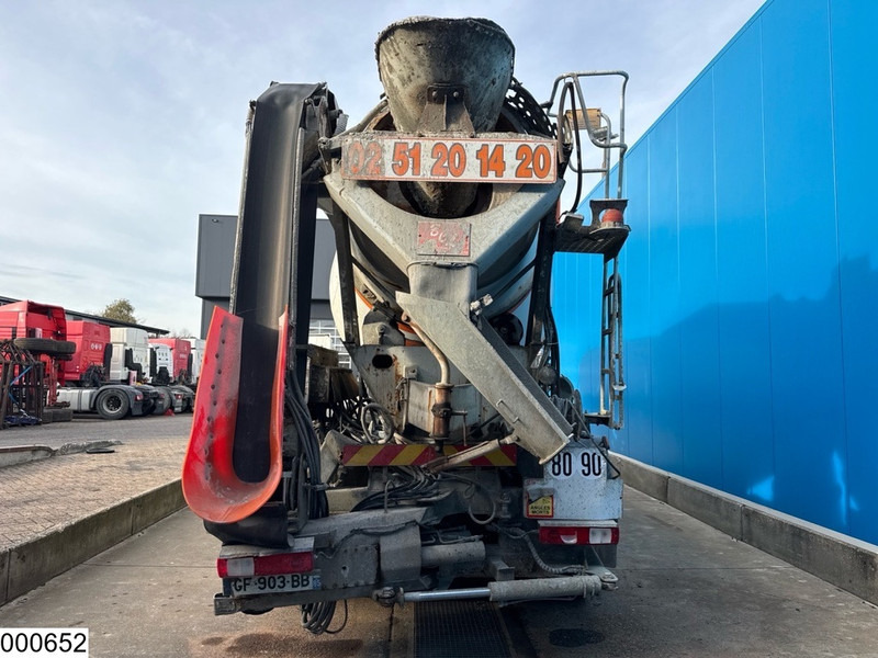 Renault Kerax 410 Dxi 8x4, Cifa, 9m3, Remote - Caminhão betoneira: foto 4 Renault Kerax 410 Dxi 8x4, Cifa, 9m3, Remote - Caminhão betoneira: foto 4