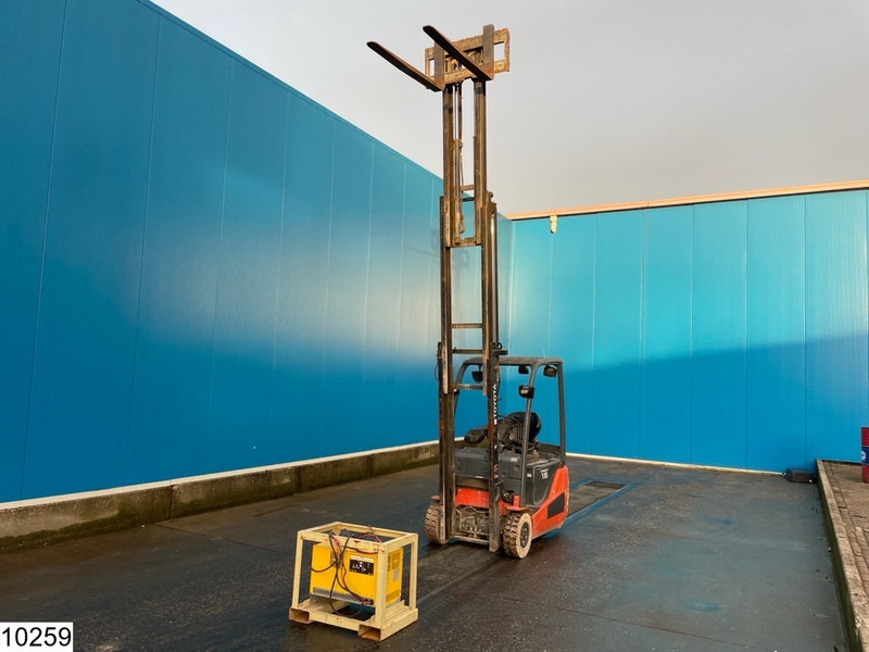 Toyota 8FBEKT18 1800KG, 4.7M, 6492h, charger - Empilhadeira elétrica: foto 5 Toyota 8FBEKT18 1800KG, 4.7M, 6492h, charger - Empilhadeira elétrica: foto 5