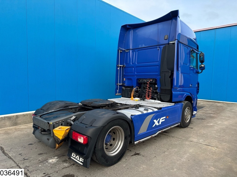 DAF XF 460 EURO 6, Retarder, ACC, Standairco - Tractor: foto 2 DAF XF 460 EURO 6, Retarder, ACC, Standairco - Tractor: foto 2
