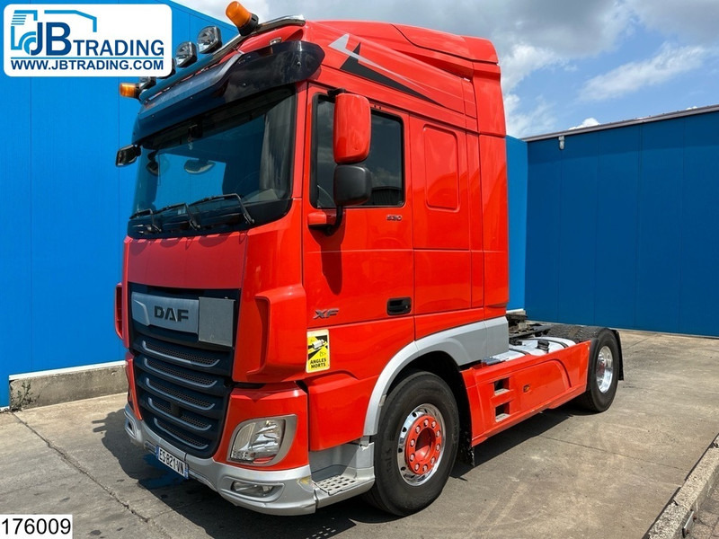 DAF XF 530 EURO 6, Retarder, Hydraulic, Standairco - Tractor: foto 1 DAF XF 530 EURO 6, Retarder, Hydraulic, Standairco - Tractor: foto 1