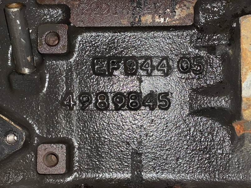 Motor de Máquina de construção Ahlmann AS900-Cummins B3.3T-4989845-Crankcase/Unterblock: foto 11