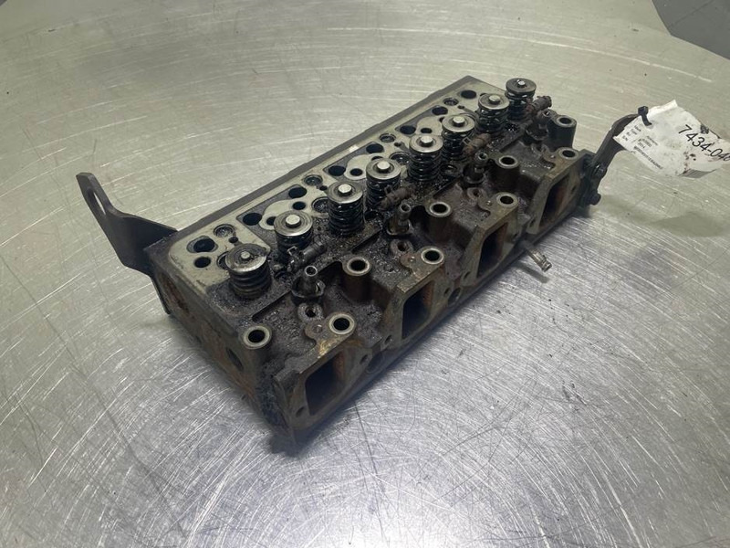 Ahlmann AS900-Cummins B3.3T-Cylinder head/Zylinderköpf - Motor de Máquina de construção: foto 2 Ahlmann AS900-Cummins B3.3T-Cylinder head/Zylinderköpf - Motor de Máquina de construção: foto 2