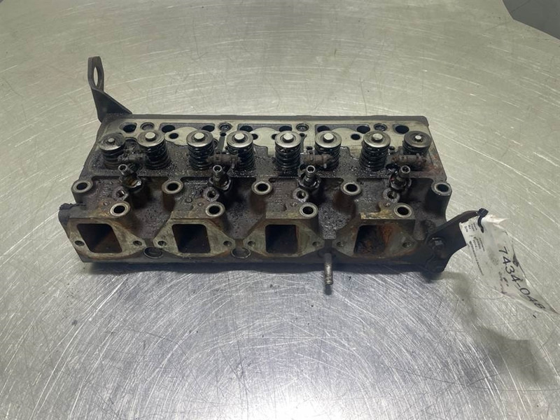 Ahlmann AS900-Cummins B3.3T-Cylinder head/Zylinderköpf - Motor de Máquina de construção: foto 1 Ahlmann AS900-Cummins B3.3T-Cylinder head/Zylinderköpf - Motor de Máquina de construção: foto 1