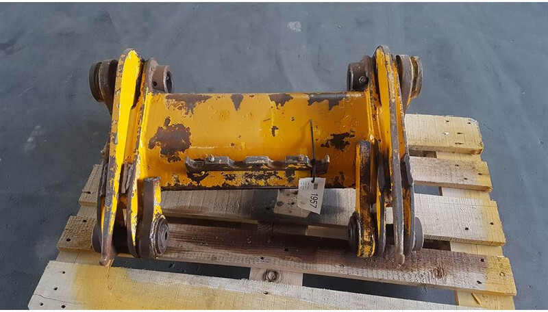 Ahlmann AZ 10 - Quick coupler/Schnellwechsler/Snelwissel - Acoplamento rápido de Máquina de construção: foto 1 Ahlmann AZ 10 - Quick coupler/Schnellwechsler/Snelwissel - Acoplamento rápido de Máquina de construção: foto 1