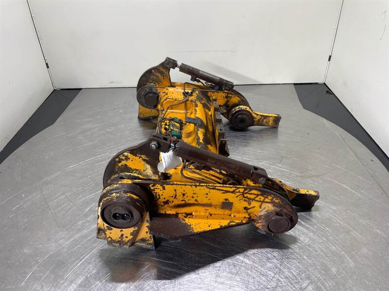 Ahlmann AZ10 - Quick coupler/Schnellwechsler/Snelwissel - Acoplamento rápido de Máquina de construção: foto 3 Ahlmann AZ10 - Quick coupler/Schnellwechsler/Snelwissel - Acoplamento rápido de Máquina de construção: foto 3