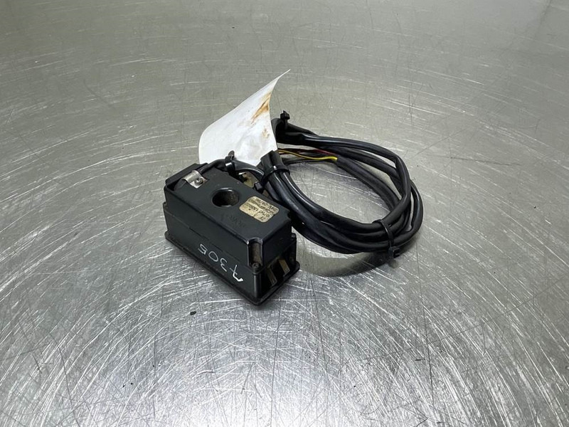 Ahlmann AZ14-4109455A-ZF 0750133022-Display unit/Dashboard - Sistema elétrico de Máquina de construção: foto 3 Ahlmann AZ14-4109455A-ZF 0750133022-Display unit/Dashboard - Sistema elétrico de Máquina de construção: foto 3